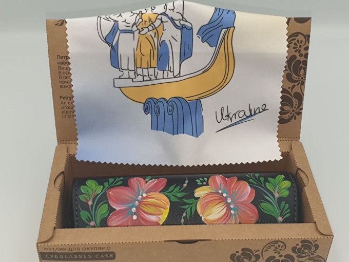 Футляр для окулярів