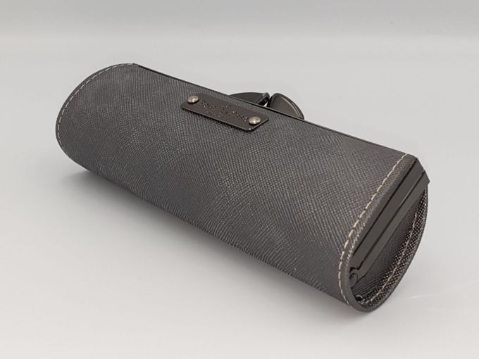 Футляр для окулярів